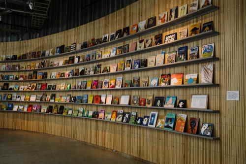 古今東西のオバケ絵本500冊 選・広松由希子（絵本家）PLAY! MUSEUMでの展示風景