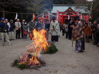 大学稲荷神社冬籠祭（ふいごまつり）