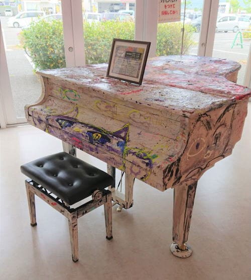 ストリートピアノ「HEIKICHI PIANO」