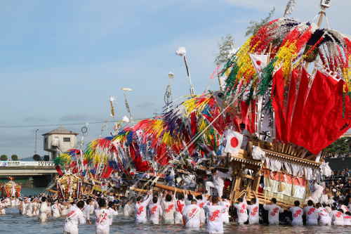川渡り神幸祭