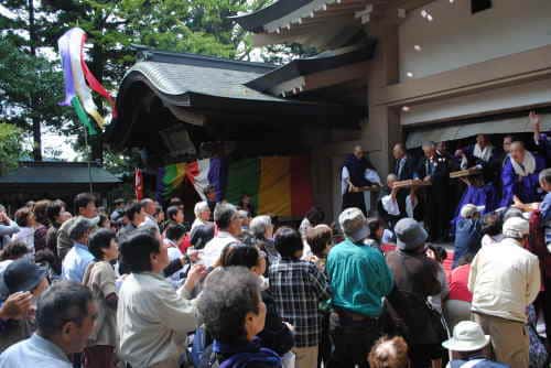 呑山観音寺 秋季大祭 餅まき