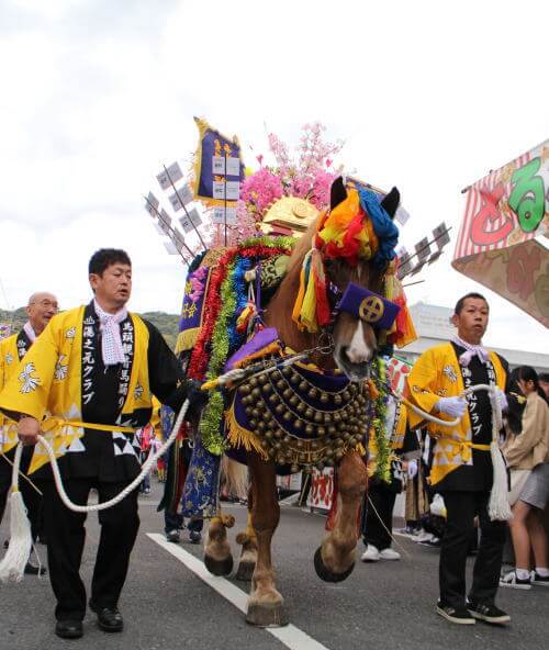 湯之元馬頭観音馬踊り