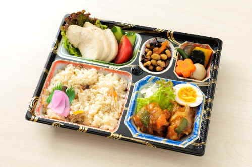 ごちそう鶏鶏弁当