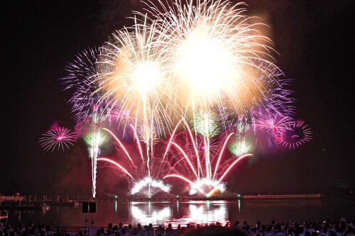 ハウステンボス・カウントダウン花火 マリンフロント会場